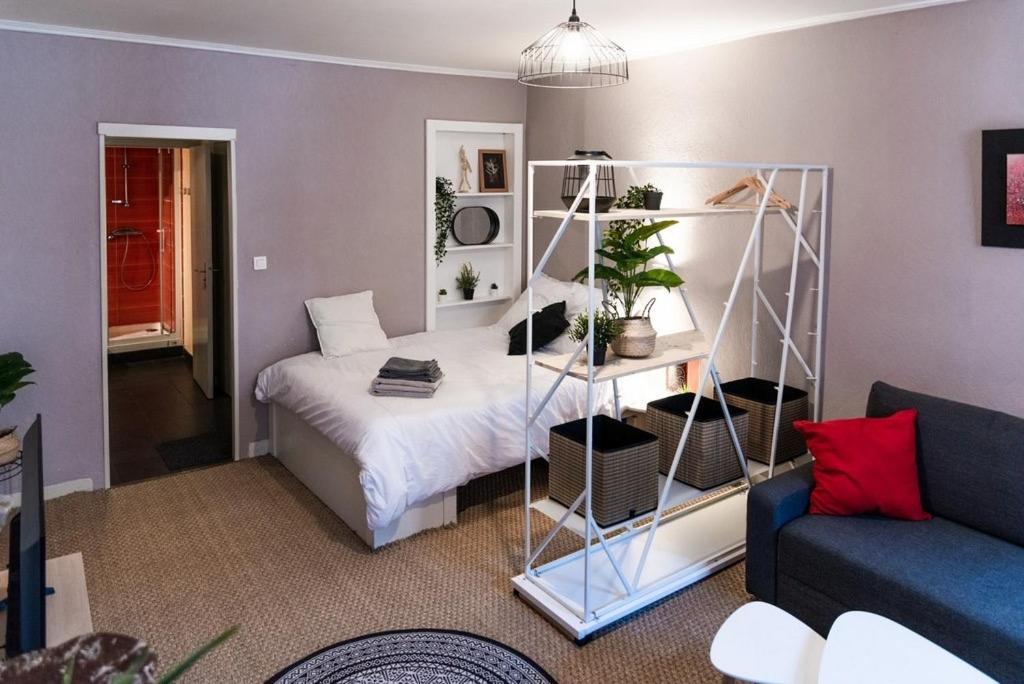 Agreable Studio En Plein Coeur De Quimper Apartment Exterior photo